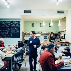 Hostal The Beehive, Roma